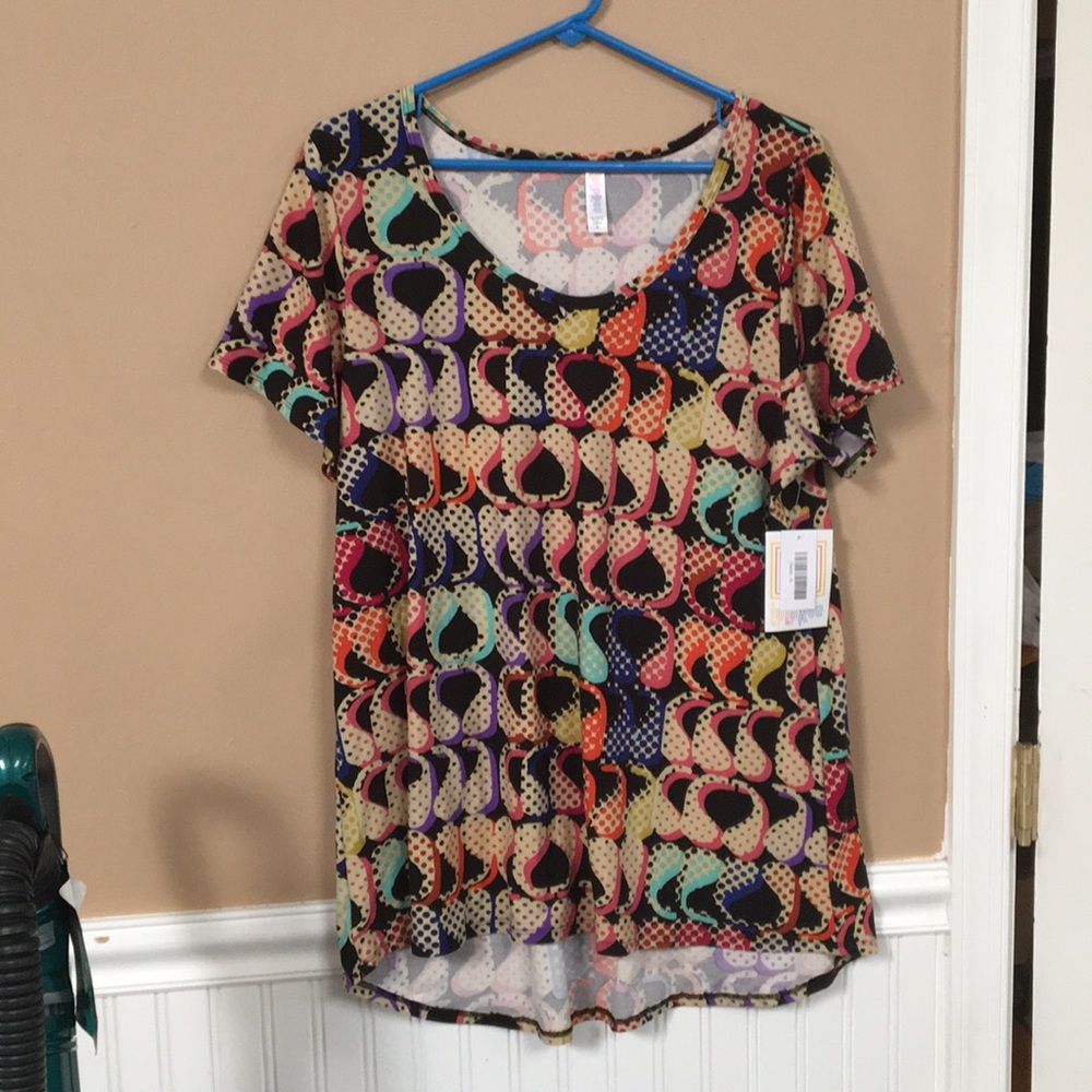 LuLaRoe Classic shirt